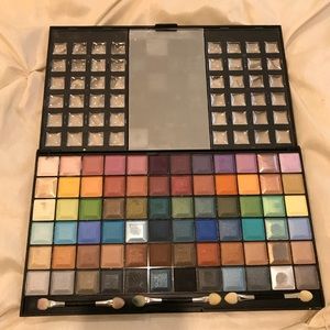 Icing eyeshadow palette!
