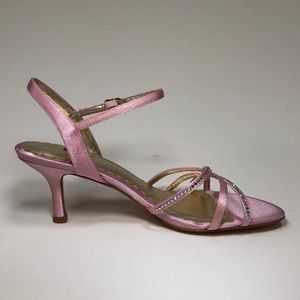 BP. Vero Cuoio Pink satin heels size 6