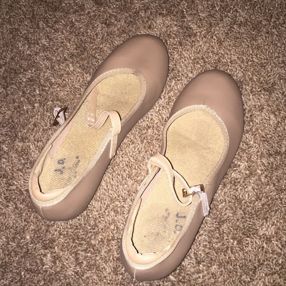 Girls tap shoes- used for three months