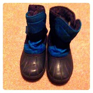 Children's Place boys boots