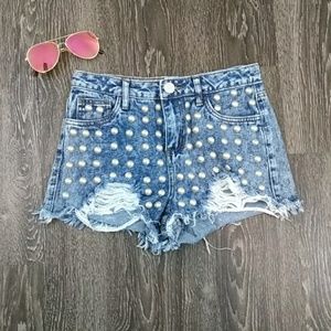 🆕Studded Gianni Bini Destroyed Denim Shorts 