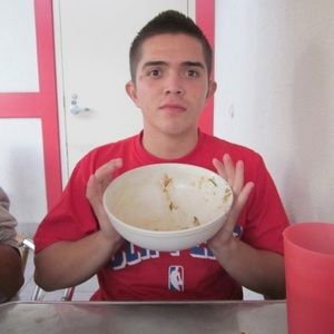 Meet your Posher, Moises