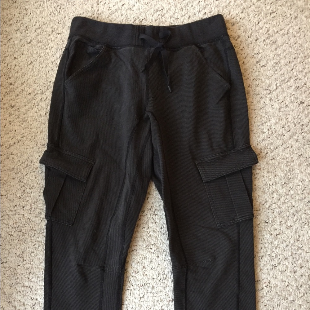 RARE Lululemon Carry and Go Cargo Crop legging 10