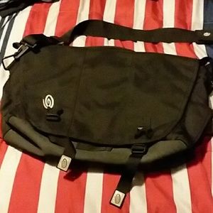 Timbuk 2 messenger bag