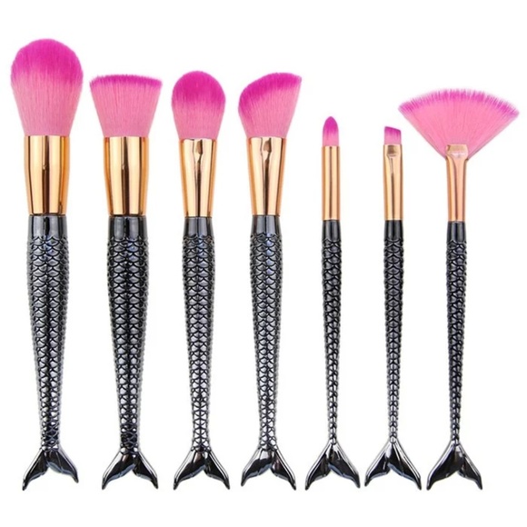 Other - NWT Pink Black Silver Mermaid Tail Makeup Brushes