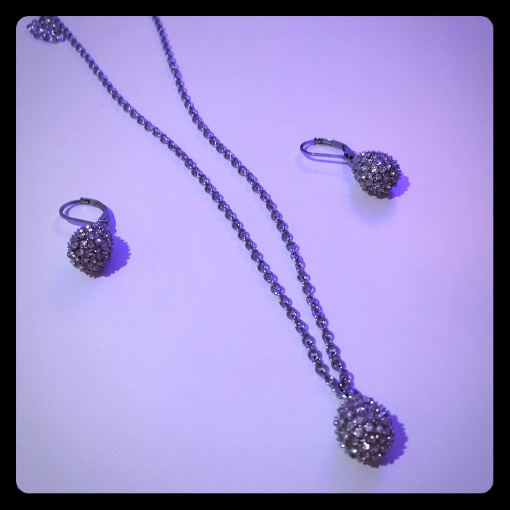 Talbots necklace and earring set