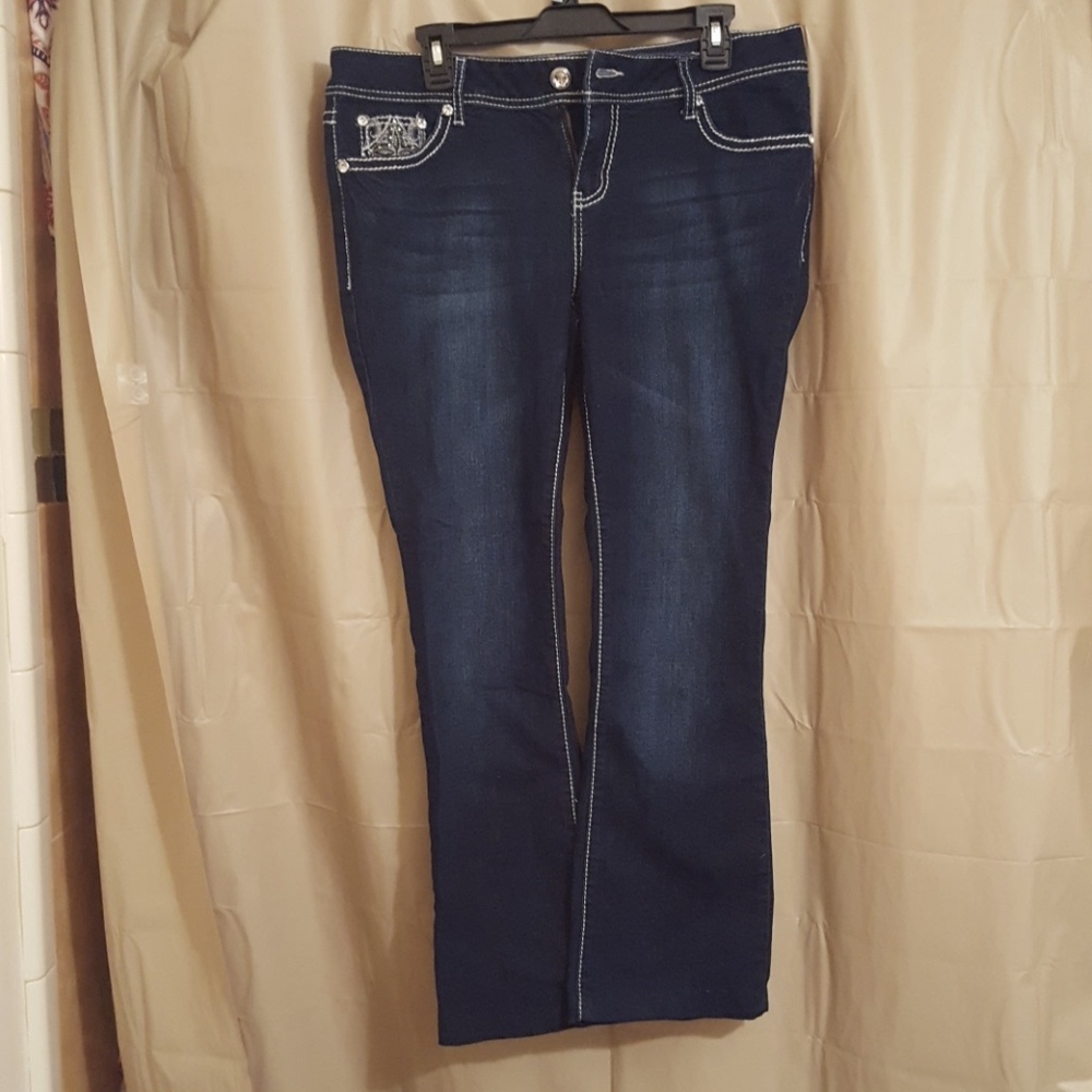 Super Cute Embellished Jeans size 12
