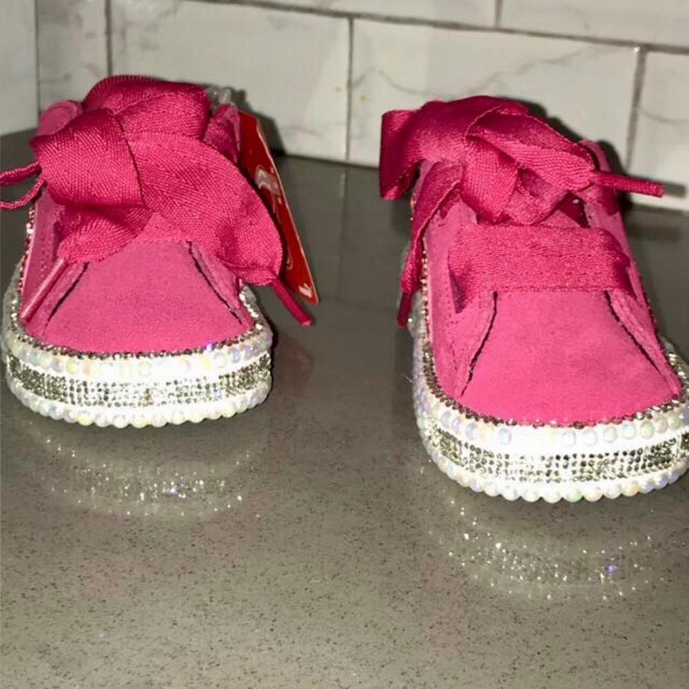 Customized Pink Sweet Heart Puma Sneakers