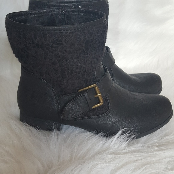 American Eagle Black Lace Slouch Ankle Boots 5.5M - Picture 4 of 5