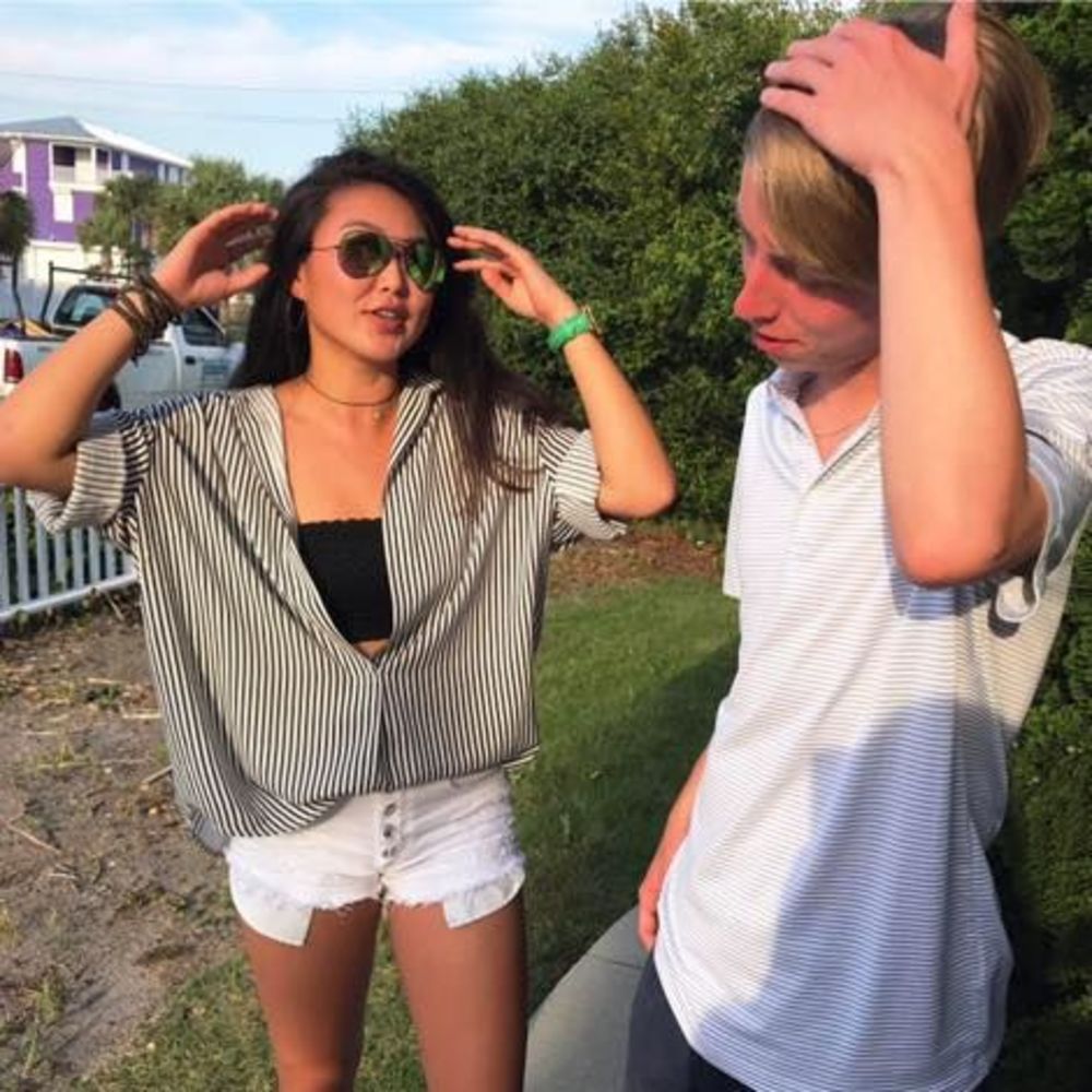 Meet your Posher, Issy