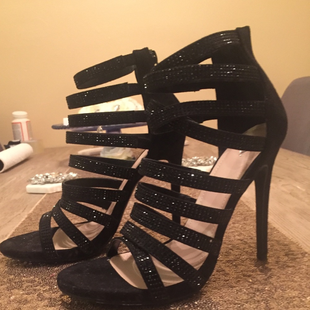 Windsor ✨NWT✨sparkling strappy womens shoes - Picture 2 of 5