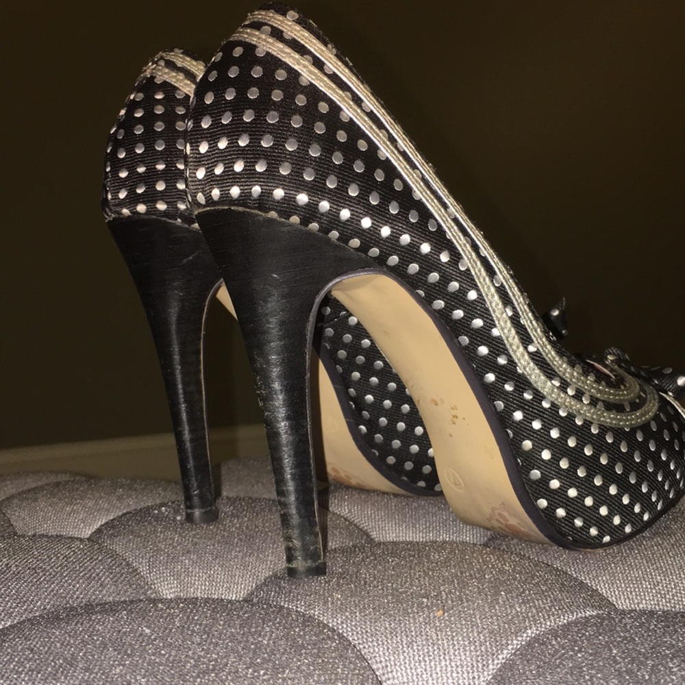 Black poke dot heels - Picture 4 of 4