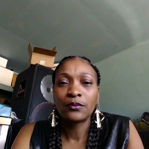 Meet your Posher, Ingrid