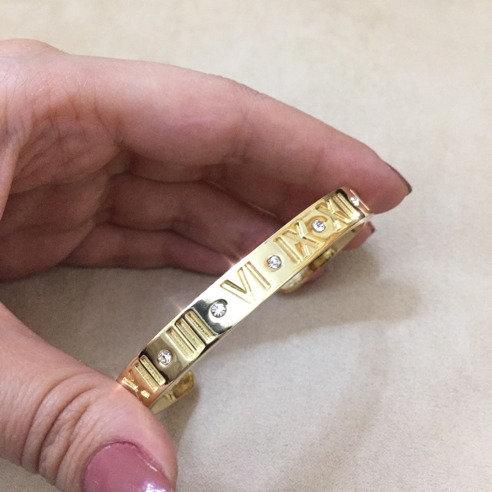 Roman numeral Rhinestone cuff - Picture 3 of 8