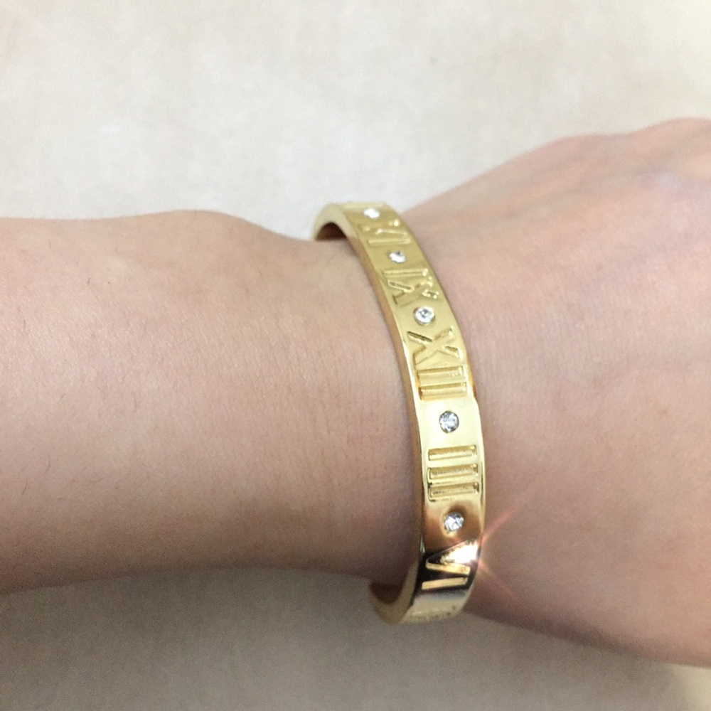Roman numeral Rhinestone cuff - Picture 4 of 8