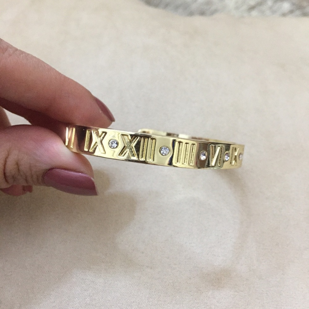 Roman numeral Rhinestone cuff - Picture 5 of 8
