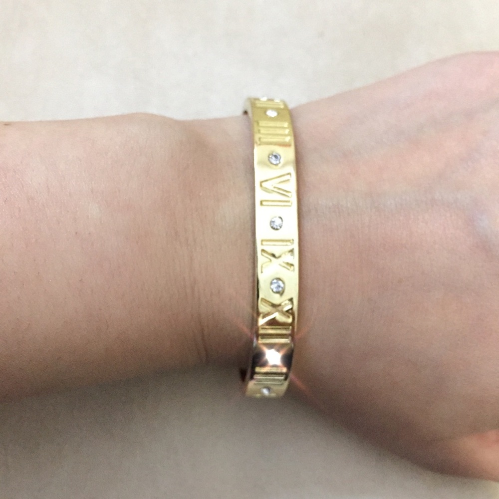 Roman numeral Rhinestone cuff - Picture 8 of 8
