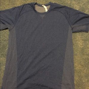 Lululemon Metal Vent Tech shirt sleeve