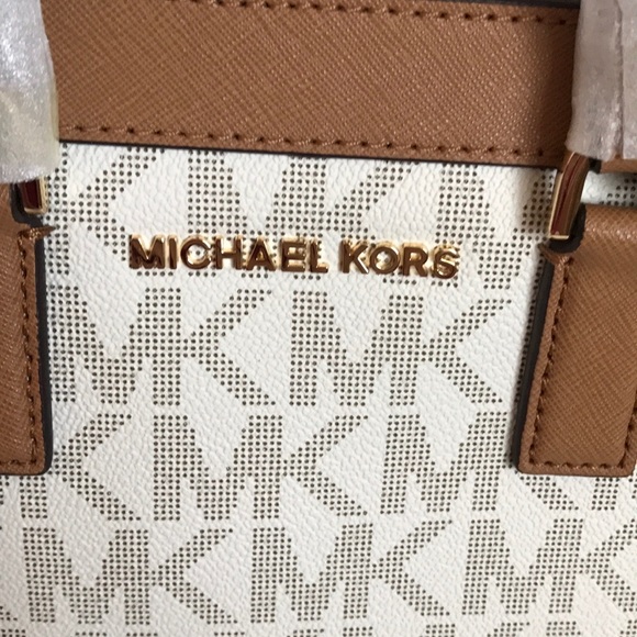 💕🍒mk Satchel🍒crossbody vanilla/acorn - Picture 6 of 8