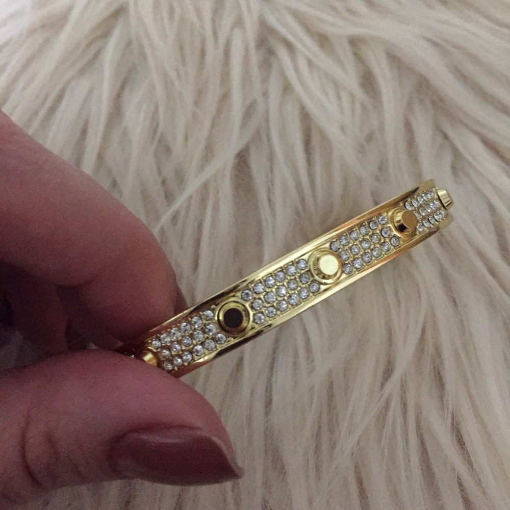 Gold Rhinestone studded cuff - Picture 3 of 8
