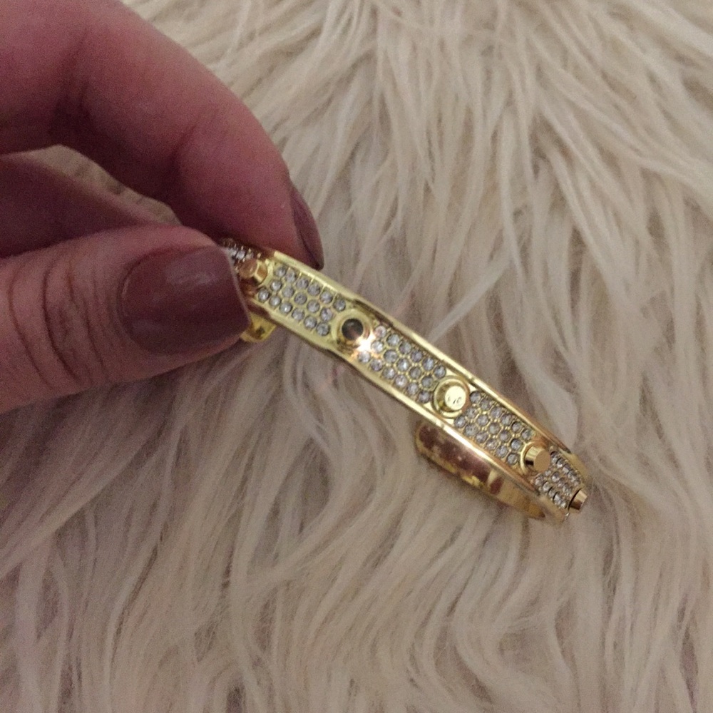 Gold Rhinestone studded cuff - Picture 5 of 8