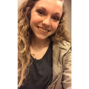 Meet your Posher, Mckenzie