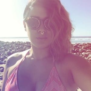 Meet your Posher, Genesis