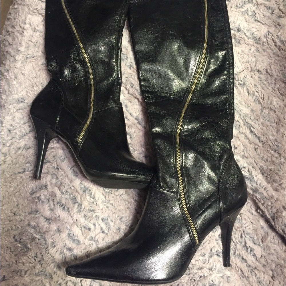 Jessica Simpson zip-up heel boots