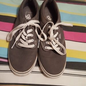 Size US 8 gray Vans