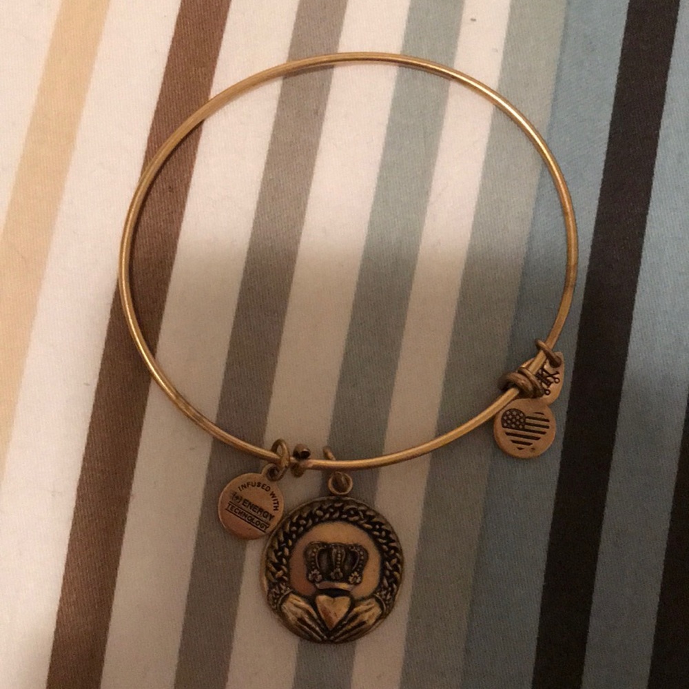 Alex and Ani Braclet