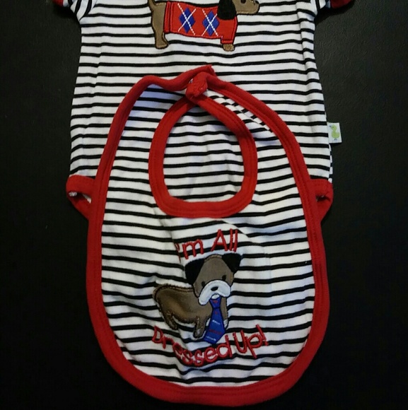 Onesie and Bib Set - Picture 2 of 4