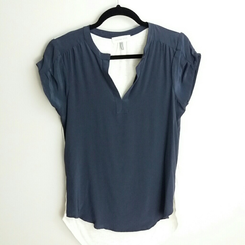 Amour Vert Silk and Linen V-neck Top