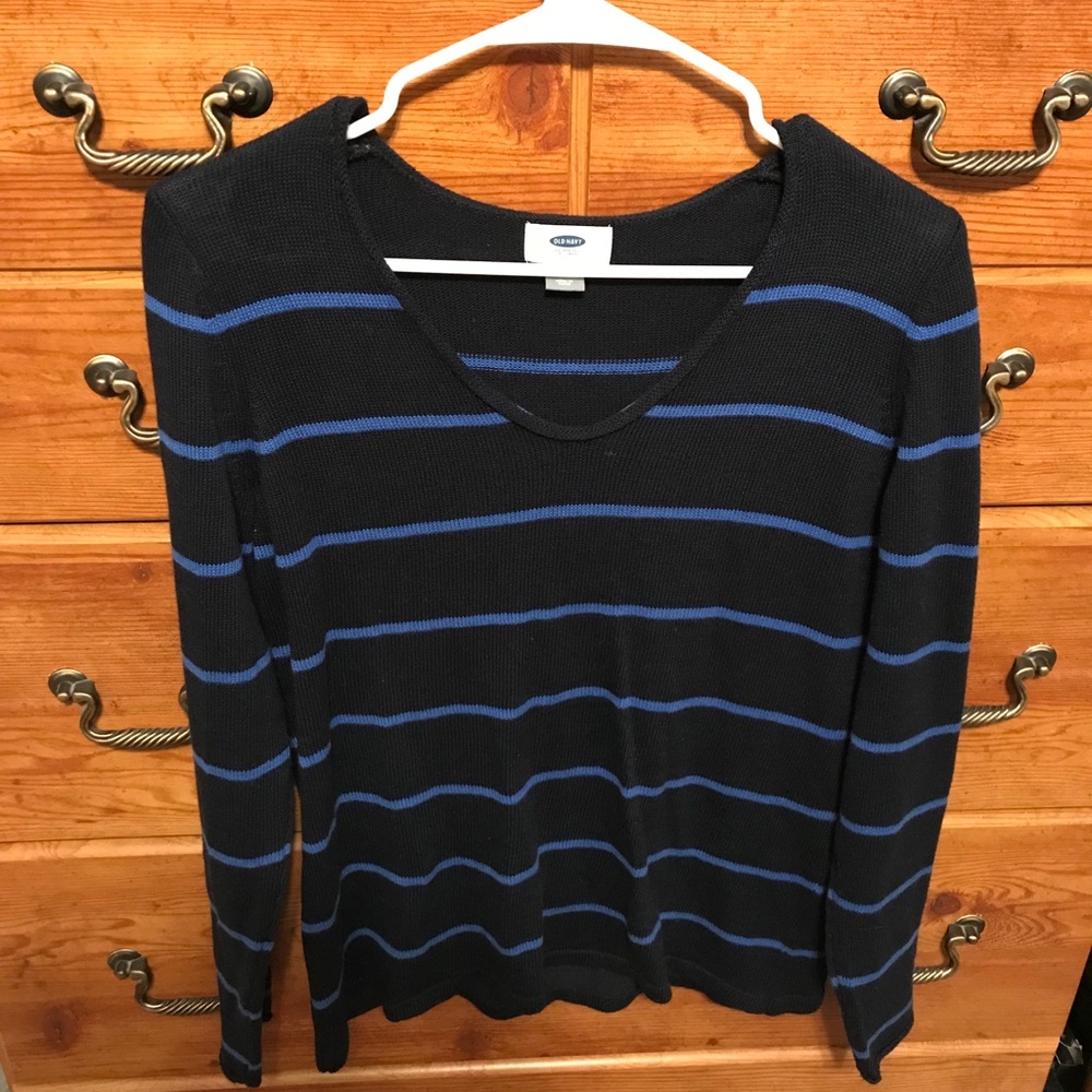 Old navy sweater