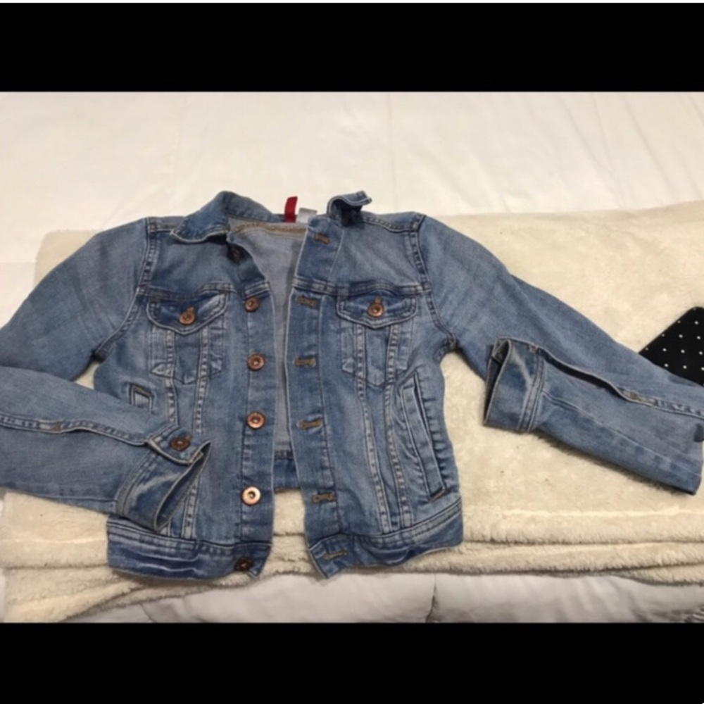 H&M denim jacket size 2