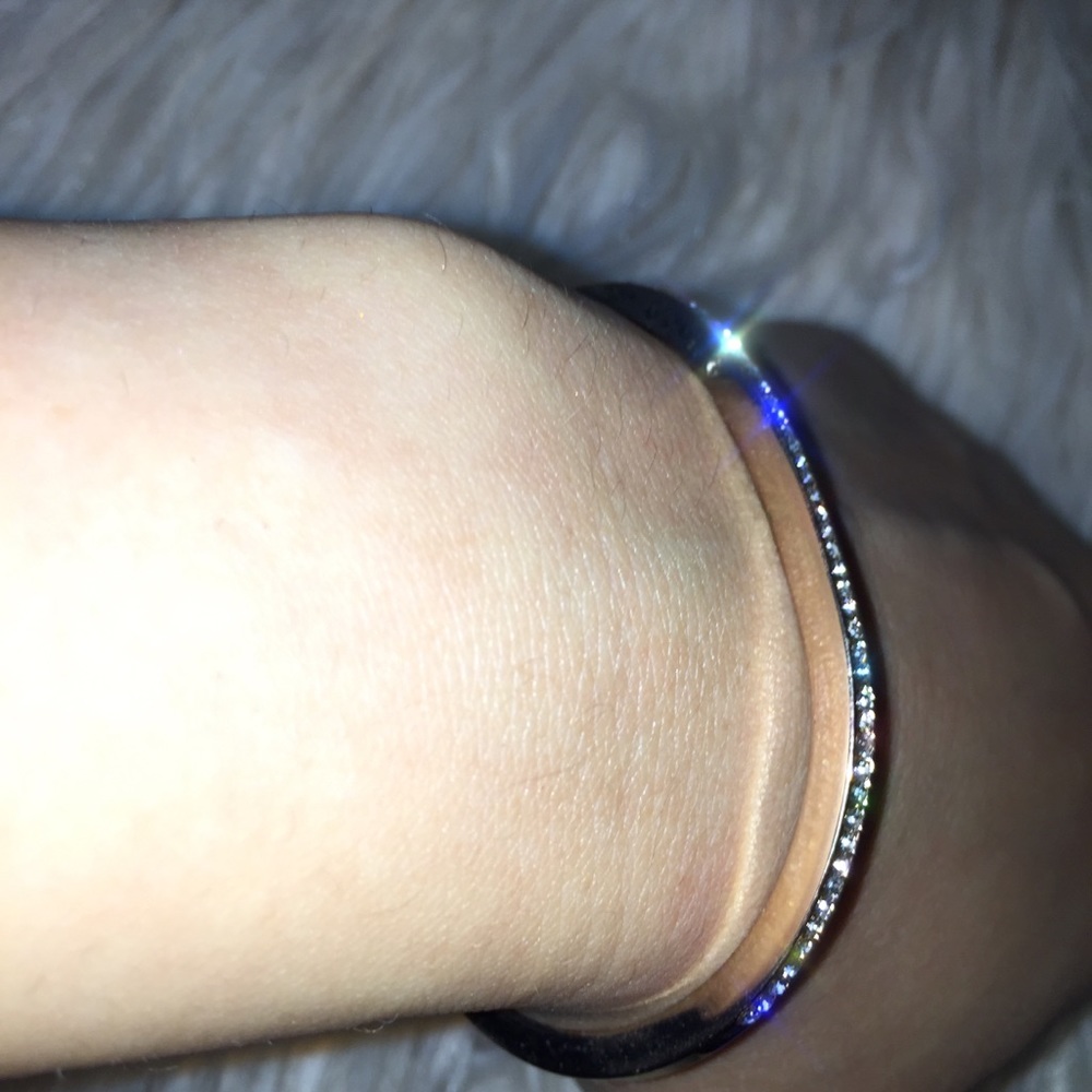 Rose Gold Rhinestone cuff - Picture 3 of 6