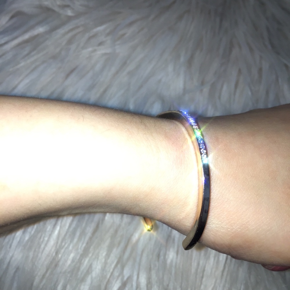Rose Gold Rhinestone cuff - Picture 4 of 6