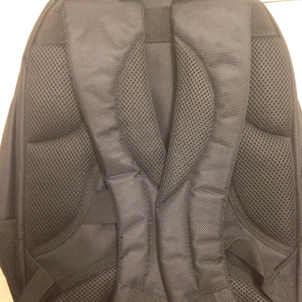 Perry Ellis Laptop Backpack - Picture 3 of 3