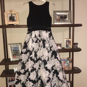 Betsy and Adam prom dress