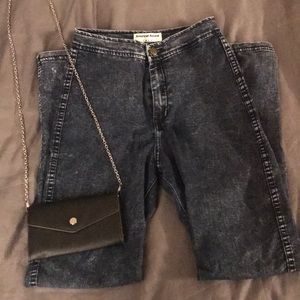 High-waisted distress jeans