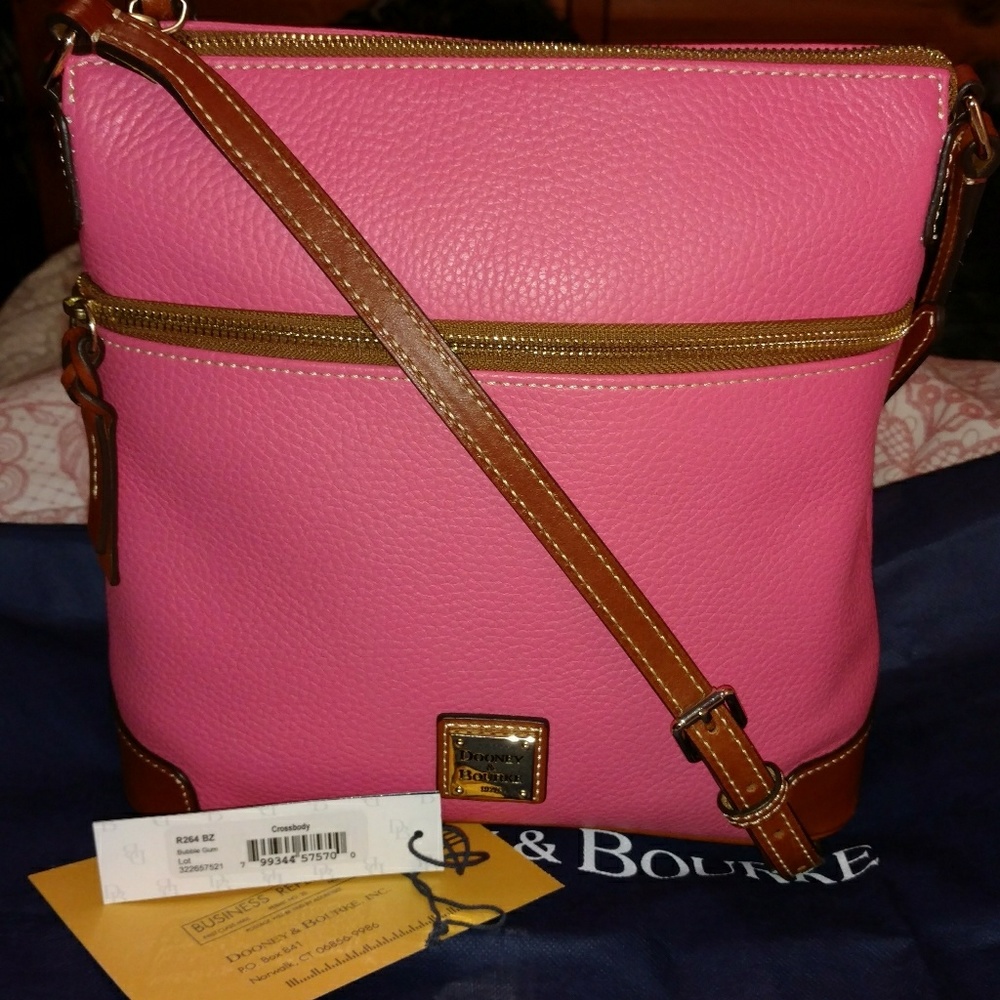 💋SOLD💋Dooney & Bourke Bubblegum Crossbody👛💞👑