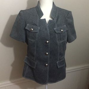 FINAL MARKDOWN Cute grey skirt suit.