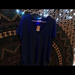 NWT piko v-neck shirt