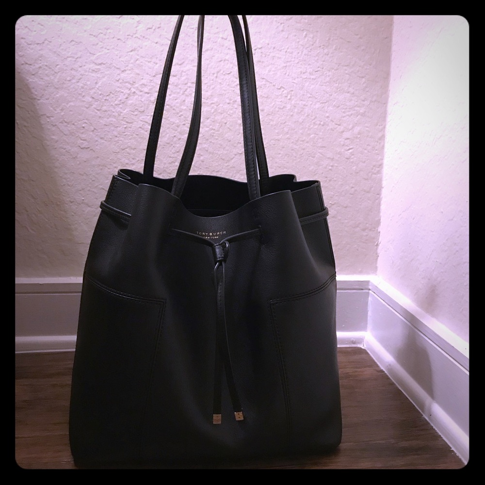 Tory Burch Block-T Drawstring Bucket Handbag