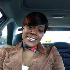 Meet your Posher, Marie