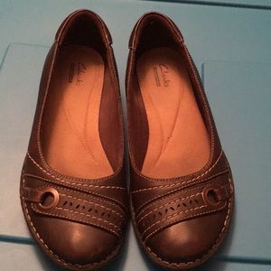 Clarks brown slip on flats
