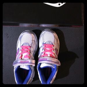 Saucony girls sneakers- new in box! Great quality