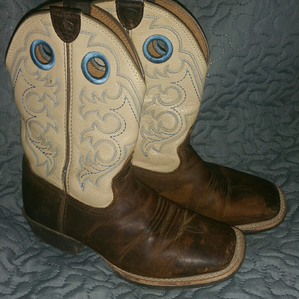 Arial children boots