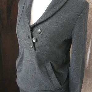 Banana Republic Pull Over Sweatshirt Gray