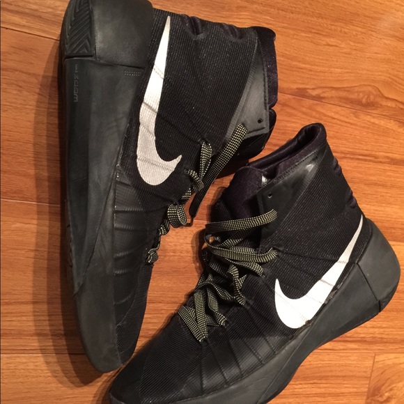 Nike Basketball Hyperdunks - Picture 1 of 4