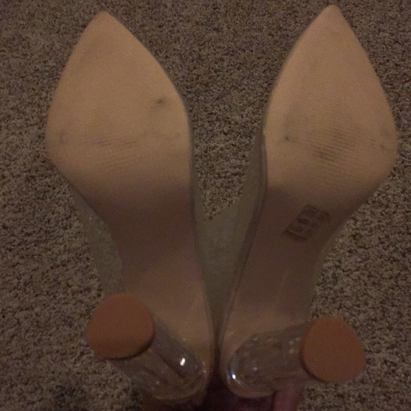 SOLD 🎉 robbin clear perspex bootie heels - Picture 7 of 7